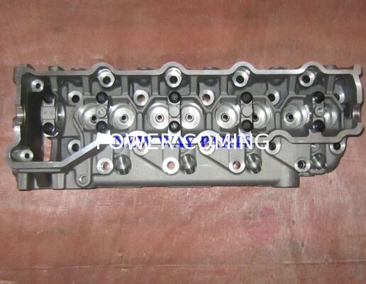 4M40 4M50  ENGINE CYLINDER HEAD