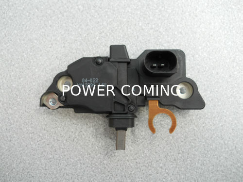 ALTERNATEUR ET RÉGULATEUR BOSCH À FOURNIR, NUMÉRO DE PIÈCE CI-DESSOUS